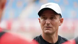 篮网主教练因健康问题请病假，助教接手指挥的简单介绍