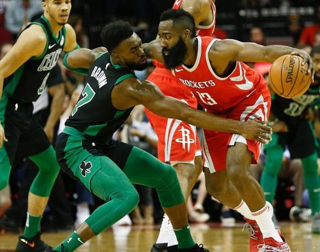 绿衫军客场击败魔术保持不败纪录(在nba中绿衫军形容的是哪支球队) 绿衫军客场击败魔术保持不败纪录(在nba中绿衫军形容的是哪支球队)