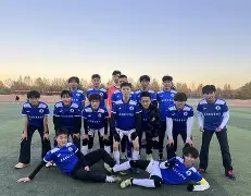 注册领彩金-国内篮球职业赛事赛场风云变幻，球员斗志昂扬的简单介绍